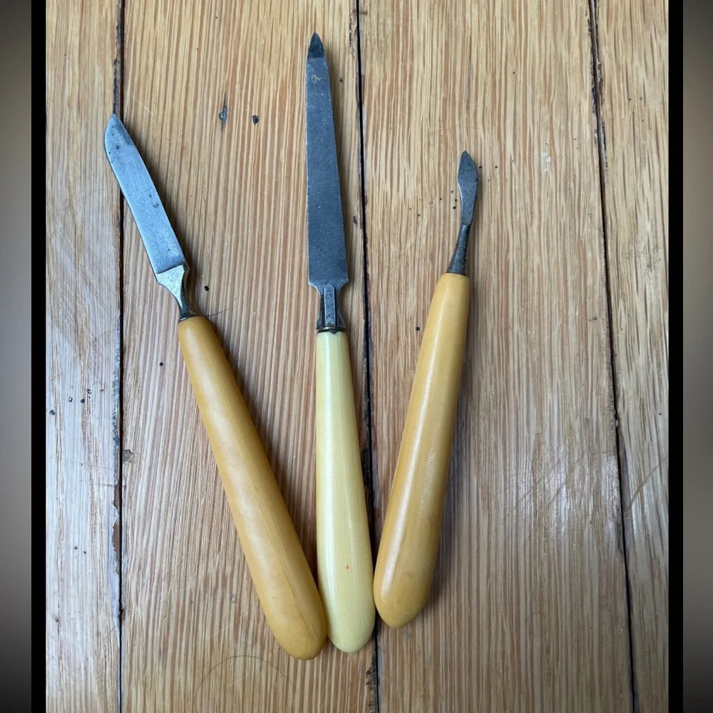 1930s SAN DURO Eclipse Molded Ivory Celluloid Vanity Set